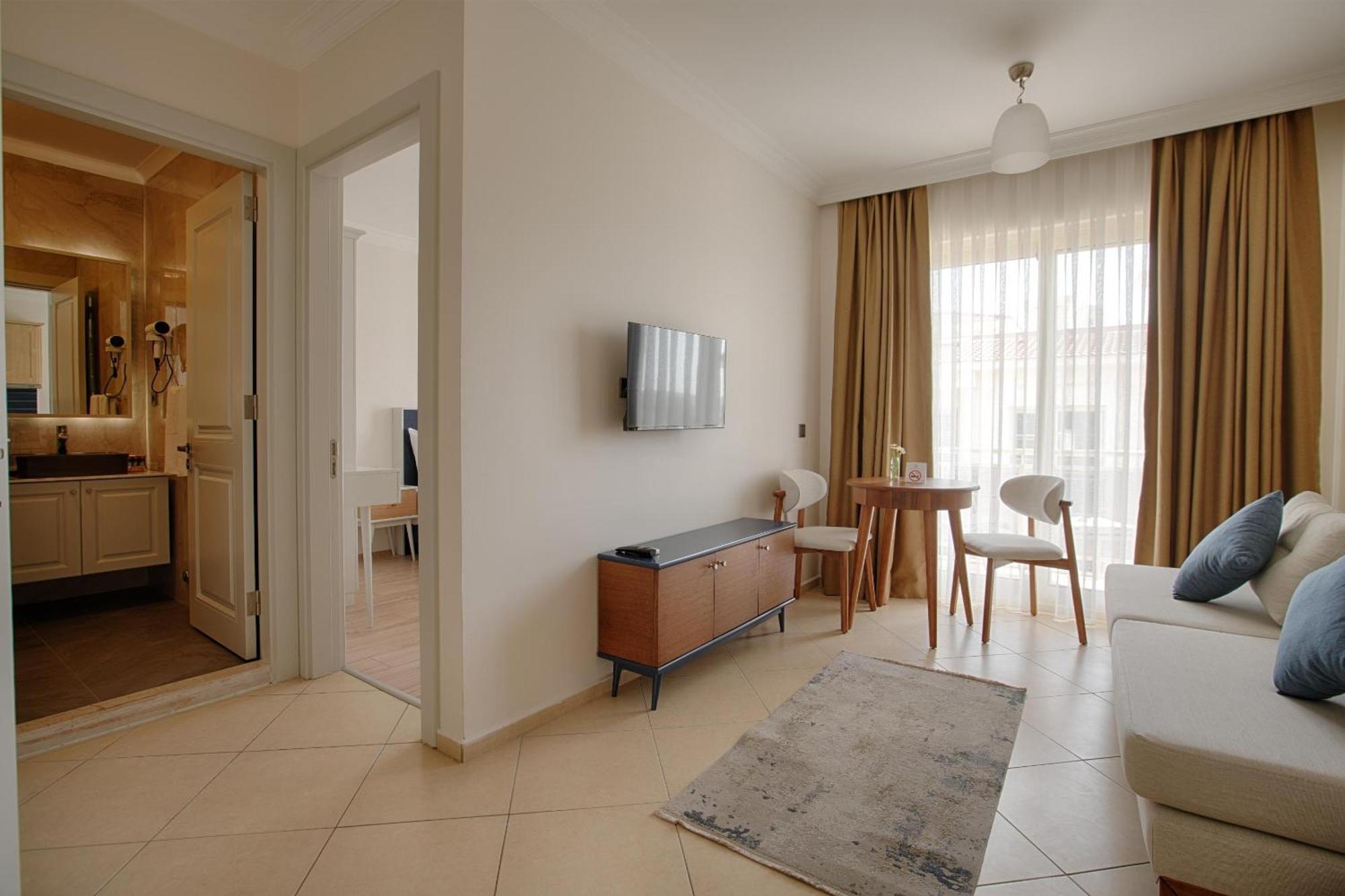 Kamer Exclusive Hotel & Suites Cesme Exterior photo